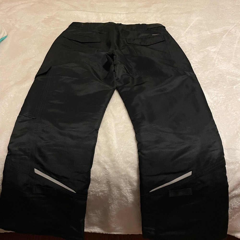 Women’s Black Insulated Snow Pants - Classic Winter Protection